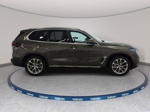 Certified 2024 BMW X5 xDrive50e w/ Premium Package AWD/4WD image 5