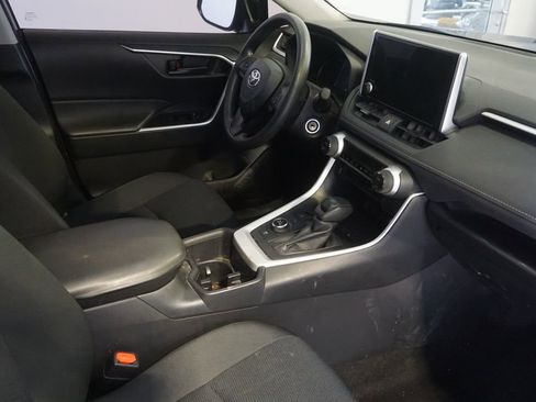 Used 2025 Toyota RAV4 LE AWD/4WD image 12