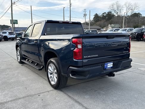 Used 2022 Chevrolet Silverado 1500 Custom image 8