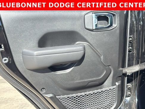 Used 2025 Jeep Gladiator Rubicon image 15