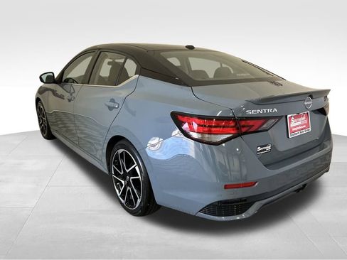 Used 2024 Nissan Sentra SR w/ SR Premium Package image 19