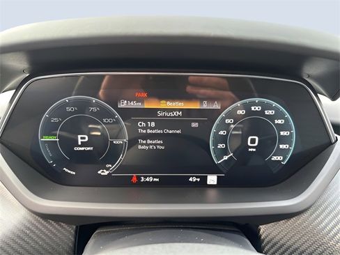 Used 2022 Audi e-tron GT Prestige image 19