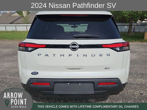 Used 2024 Nissan Pathfinder SV FWD image 10