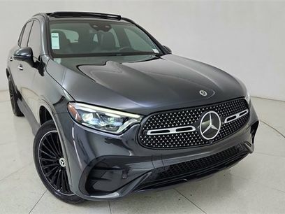Used 2023 Mercedes-Benz GLC 300 4MATIC w/ Pinnacle Trim Package