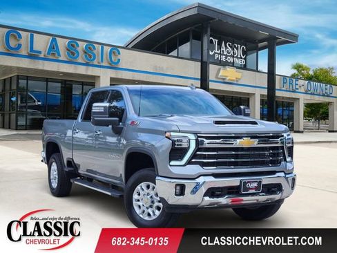 Used 2025 Chevrolet Silverado 2500 LTZ w/ LTZ Convenience Package AWD/4WD image 1
