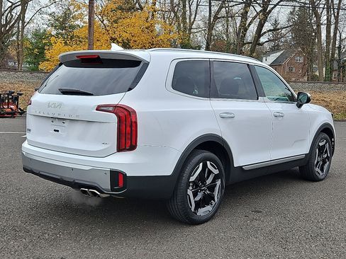Used 2023 Kia Telluride S w/ S Sunroof Package image 5