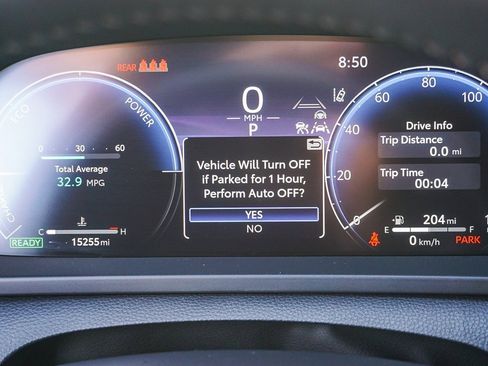 Used 2025 Toyota Crown Signia XLE image 22