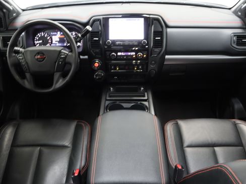Used 2022 Nissan Titan PRO-4X w/ Pro-4x Convenience Package image 33