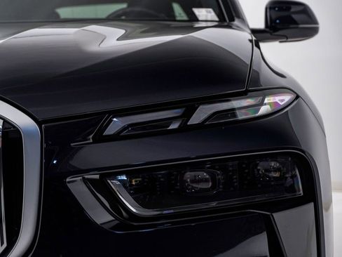 Used 2024 BMW X7 xDrive40i w/ M Sport Package image 6