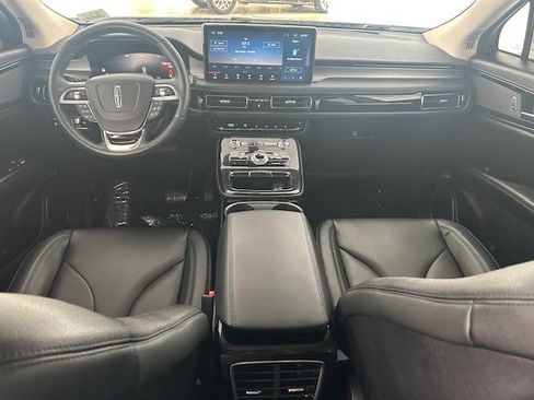 Used 2023 Lincoln Nautilus FWD w/ Premium Package image 13