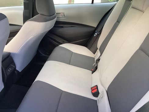 Used 2023 Toyota Corolla LE image 4