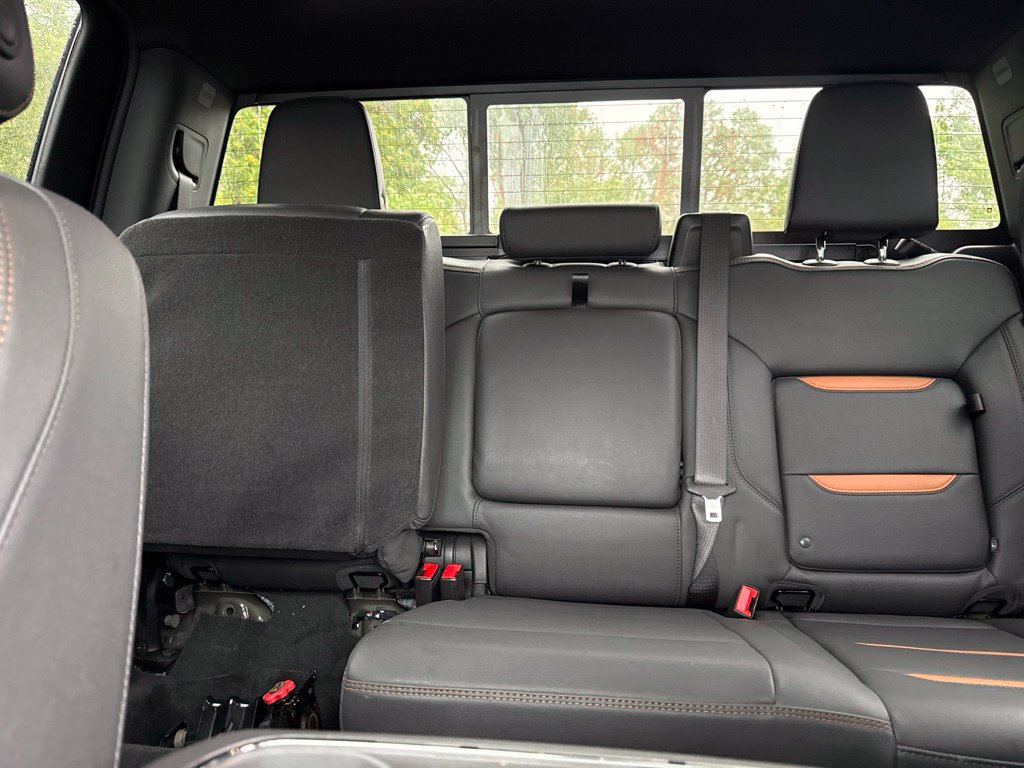 Used 2024 GMC Sierra 1500 AT4 w/ AT4 Preferred Package AWD/4WD image 26