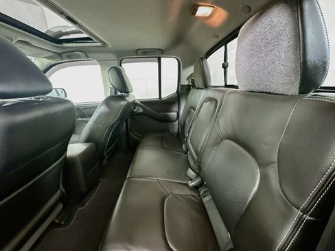Used 2020 Nissan Frontier PRO-4X w/ Pro-4x Utility Package AWD/4WD image 31