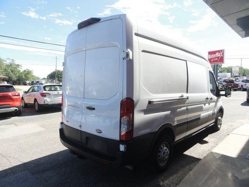 Used 2023 Ford Transit 250 148 High Roof AWD image 4