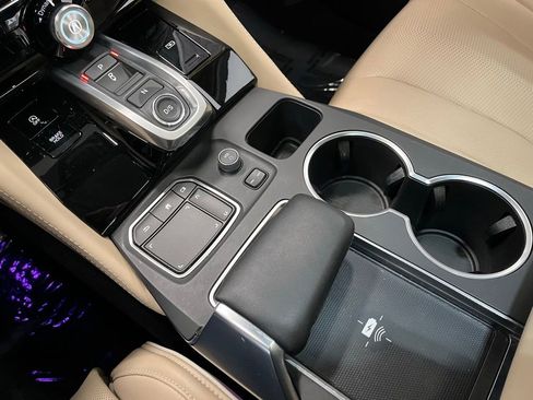 Certified 2022 Acura MDX SH-AWD w/ Advance Package image 7