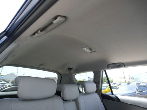 Used 2008 Toyota RAV4 Limited AWD/4WD image 30
