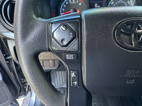 Used 2020 Toyota Tacoma SR5 image 29
