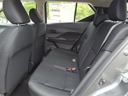 New 2025 Nissan Kicks Play S image 7