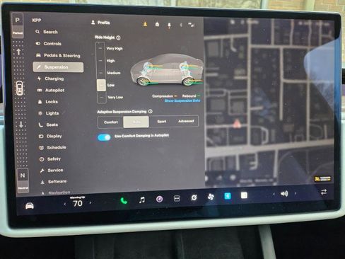 Used 2022 Tesla Model X image 44