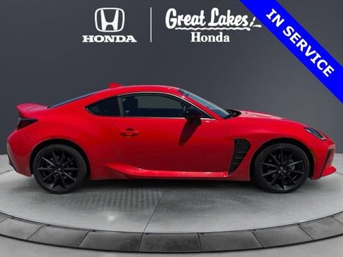 Used 2023 Toyota GR86 Premium w/ ALL Weather Mat Package (TMS) RWD image 7