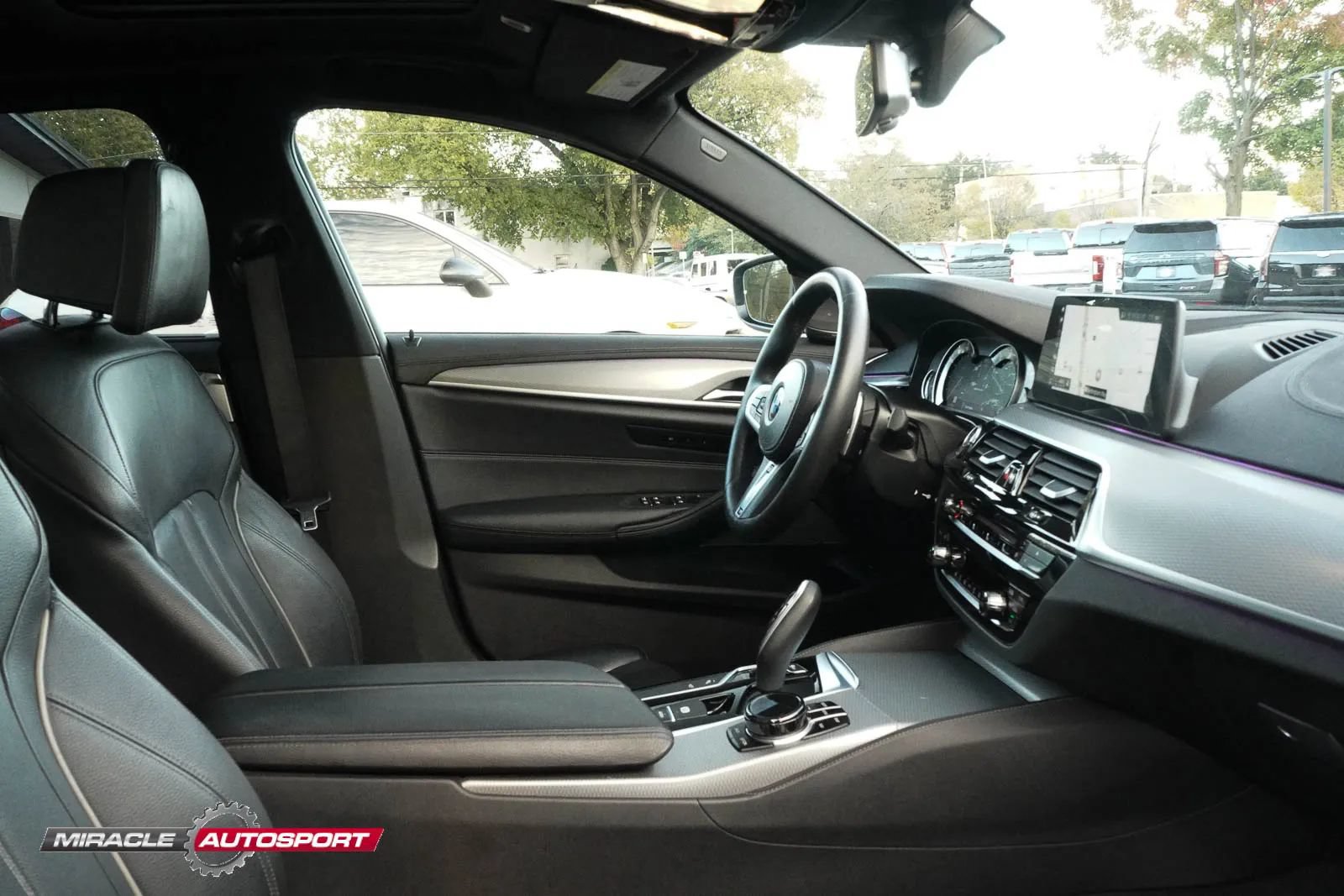 Used 2018 BMW M550i xDrive AWD/4WD image 34