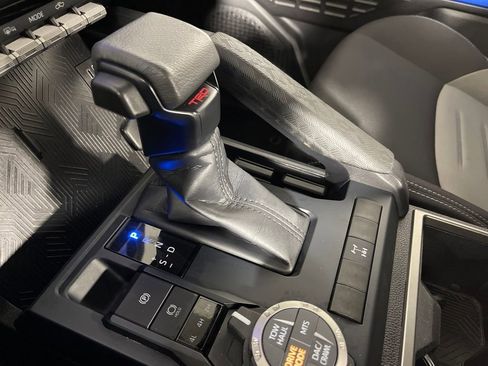 Certified 2025 Toyota Tacoma TRD Off-Road image 22