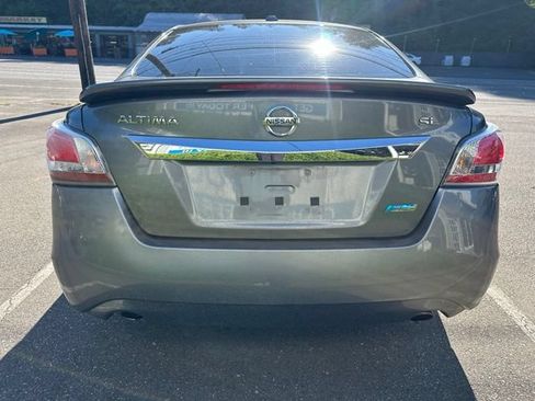 Used 2014 Nissan Altima 2.5 SL w/ Technology Package FWD image 6