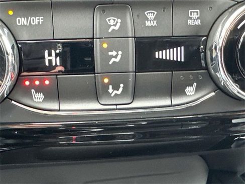 New 2025 Chevrolet Trax LT w/ Driver Confidence Package image 26