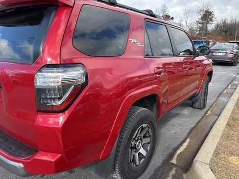 Used 2023 Toyota 4Runner TRD Off-Road Premium image 3