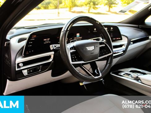 Used 2023 Cadillac Lyriq 2WD image 18