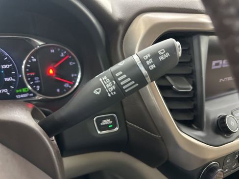 Used 2018 GMC Acadia Denali w/ Technology Package image 39