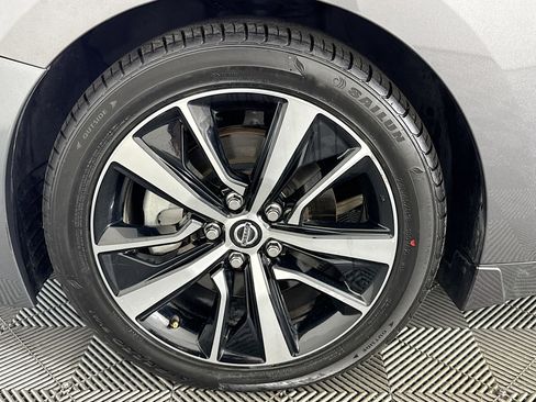 Used 2022 Nissan Maxima SV w/ Floor Mat Group FWD image 37