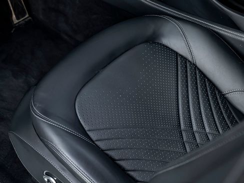 Used 2024 Aston Martin DBX AWD/4WD image 14