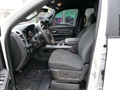 Used 2022 RAM 2500 Big Horn w/ Level C Equiment Group image 17