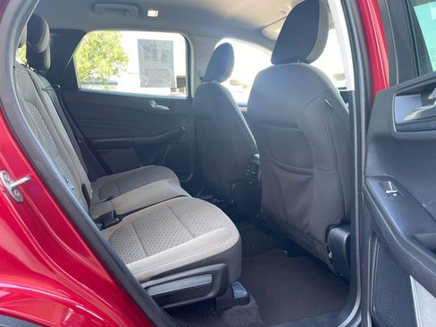 Used 2021 Ford Escape SE w/ SE Sport Appearance Package FWD image 21