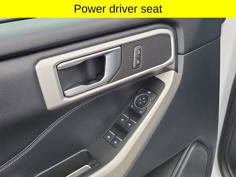 Used 2021 Ford Explorer XLT AWD/4WD image 21
