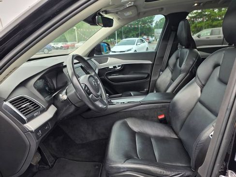 Used 2022 Volvo XC90 T5 Momentum AWD/4WD image 22