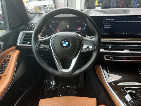 Used 2025 BMW X5 xDrive40i image 4