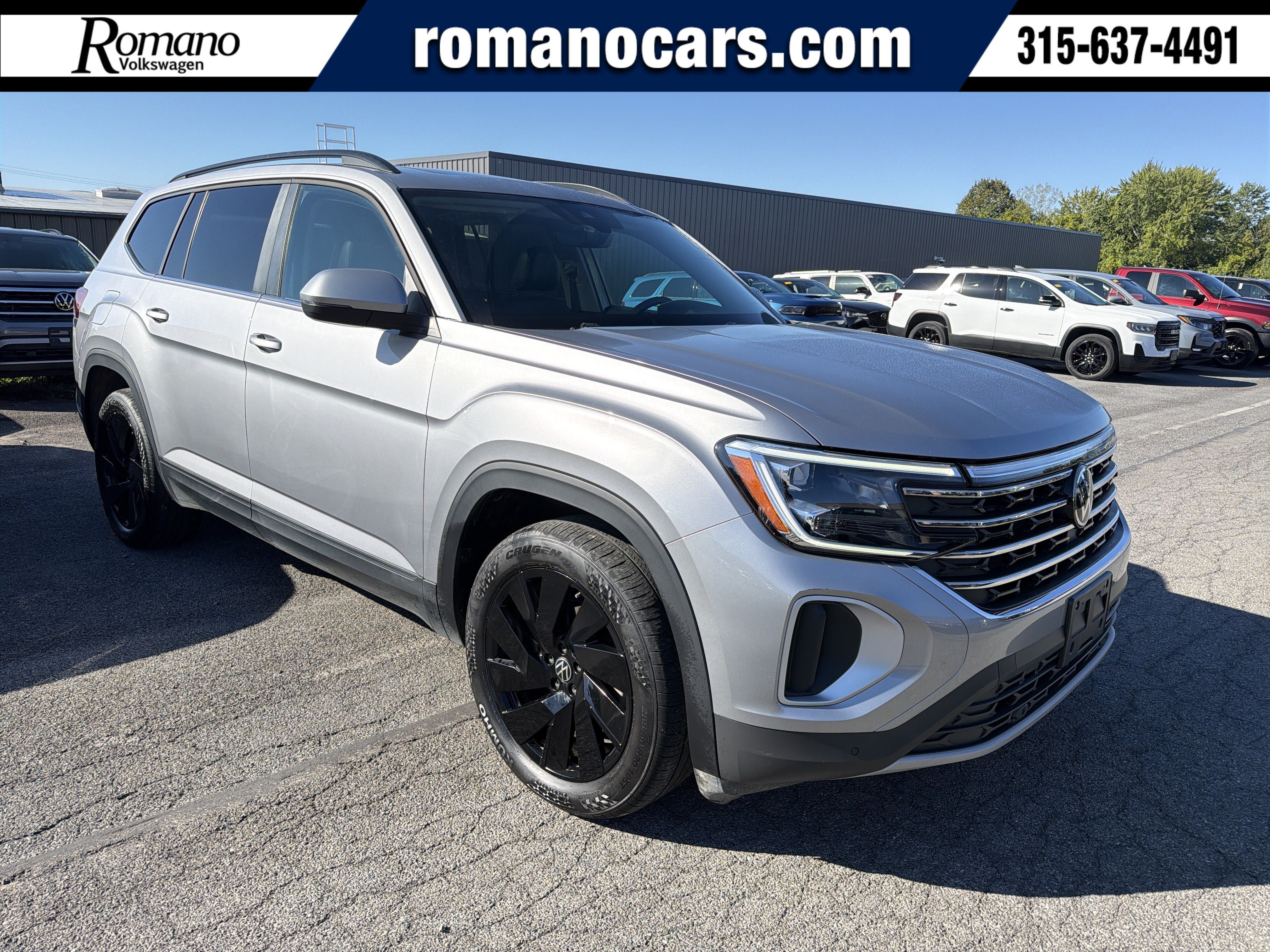 Used 2024 Volkswagen Atlas SE w/ Panoramic Sunroof Package AWD/4WD image 1