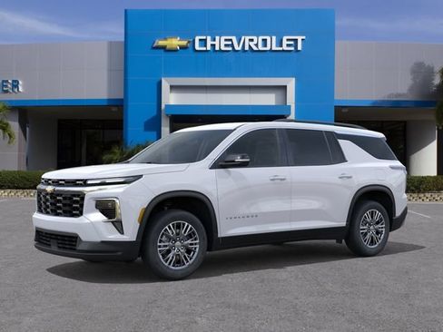 New 2026 Chevrolet Traverse LT FWD image 2