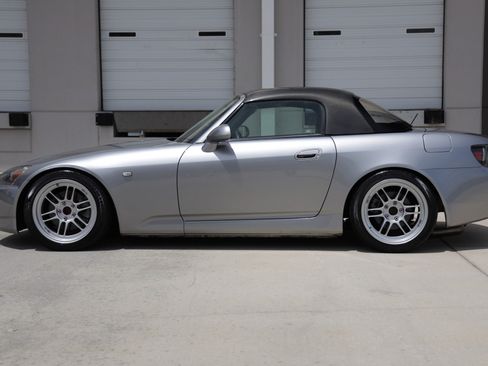 Used 2005 Honda S2000 image 4