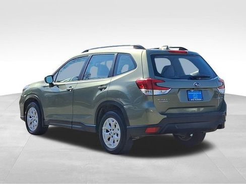 Used 2021 Subaru Forester AWD/4WD image 4