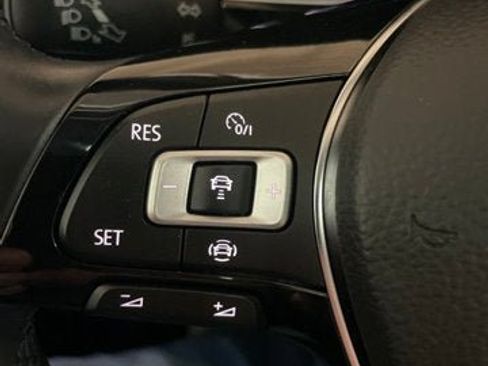 Used 2019 Volkswagen Jetta SEL FWD image 15