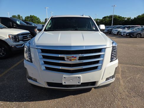 Used 2020 Cadillac Escalade ESV Premium Luxury AWD/4WD image 7
