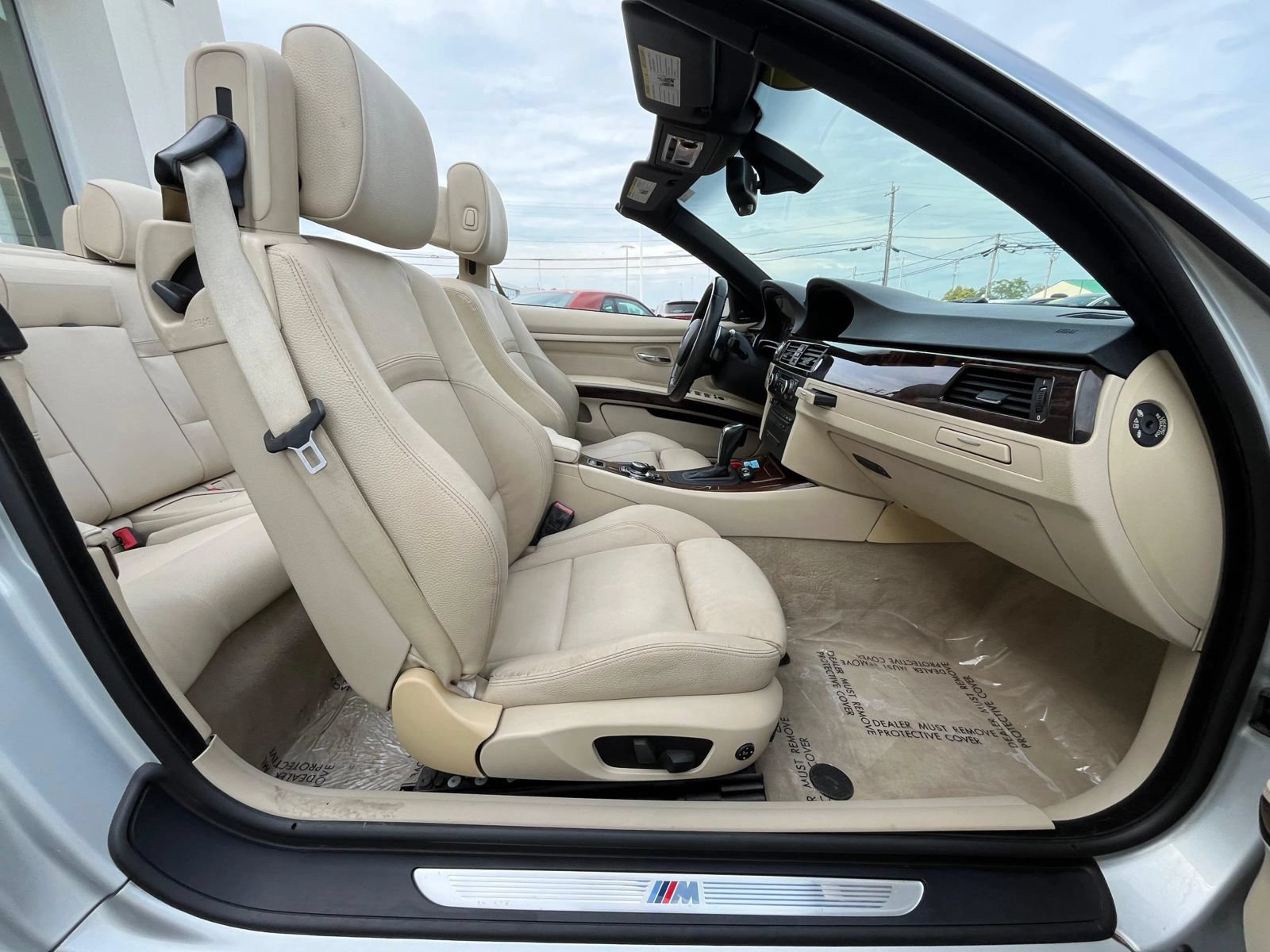 Used 2013 BMW 328i Convertible w/ M Sport Pkg RWD image 32