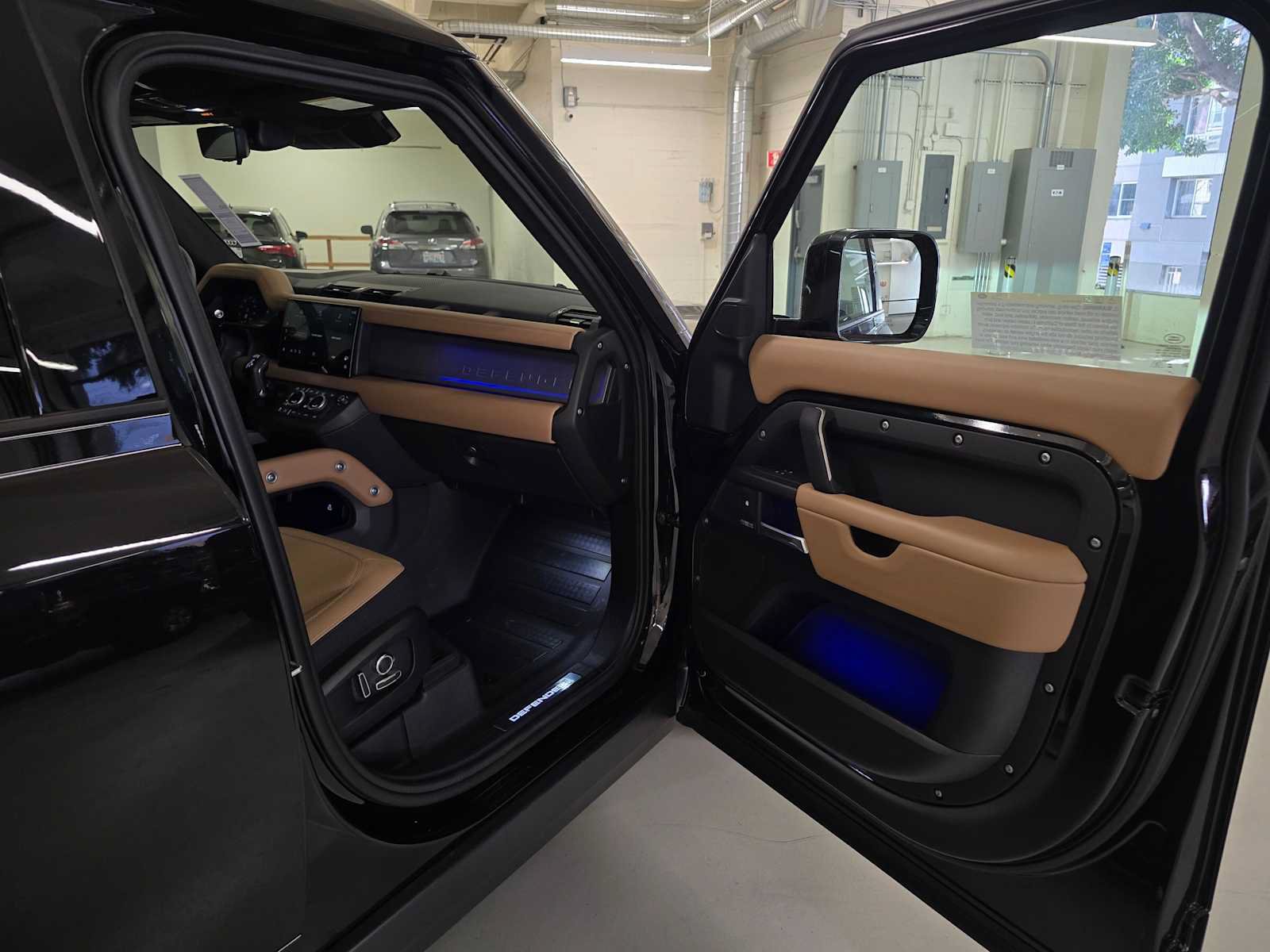 New 2025 Land Rover Defender 130 X AWD/4WD image 12