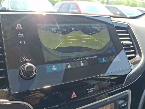 Used 2022 Honda Pilot Elite image 18