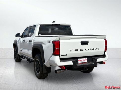 New 2026 Toyota Tacoma TRD Off-Road AWD/4WD image 4