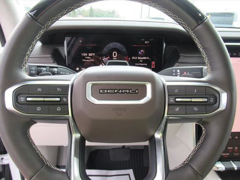 Used 2024 GMC Acadia Denali w/ Super Cruise Package image 20