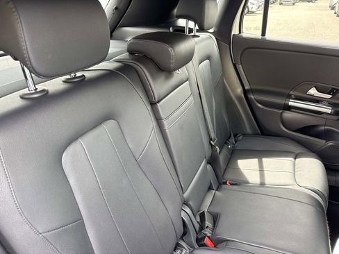 Used 2021 Mercedes-Benz GLA 250 image 9
